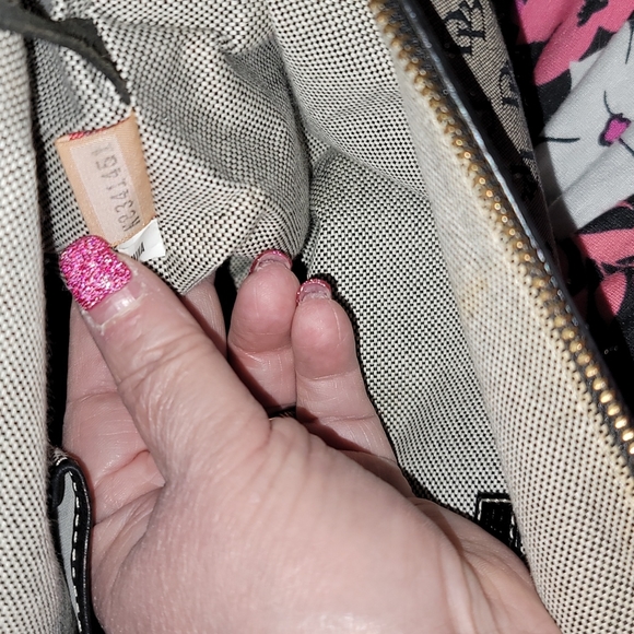 Dooney and Bourke bag - Picture 9 of 15